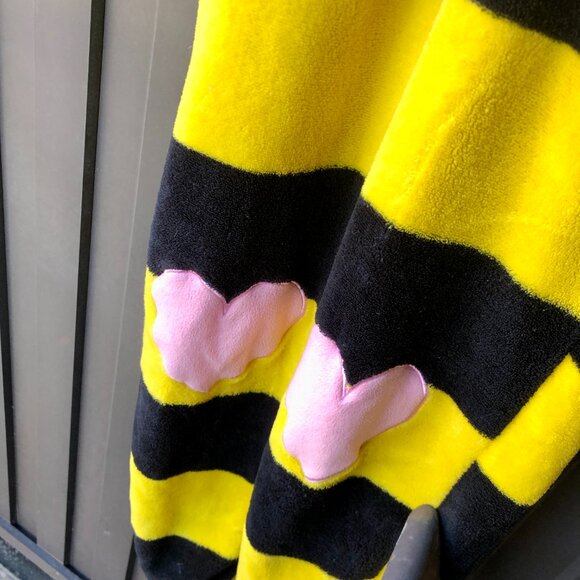 🐝 FUNTIME Bee Halloween Costume Kids Size M 10-12 yo Fleece Jumpsuit Pajamas - Picture 5 of 9